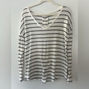 A New Day long sleeve scoop v-neck